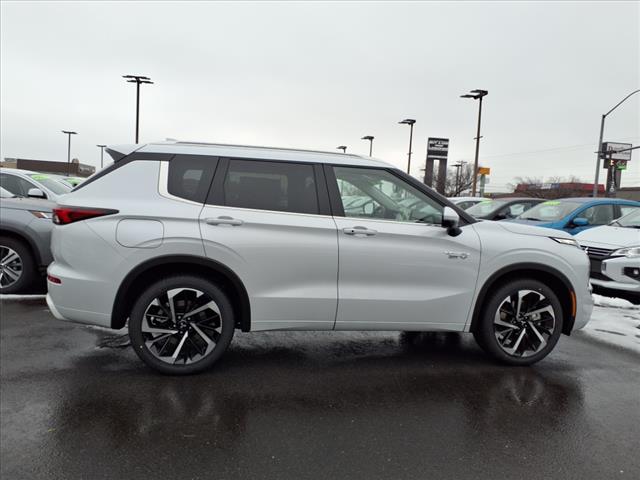 2025 Mitsubishi Outlander PHEV SEL