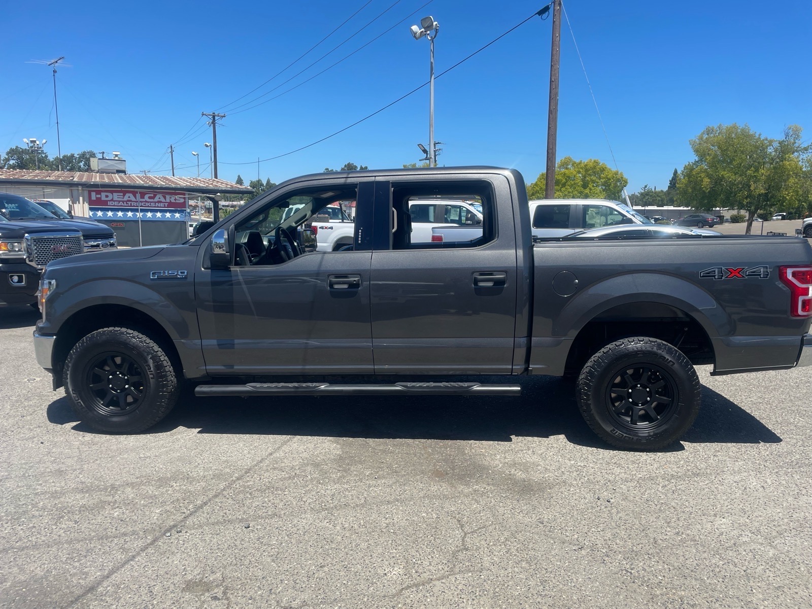 View vehicle photo 5