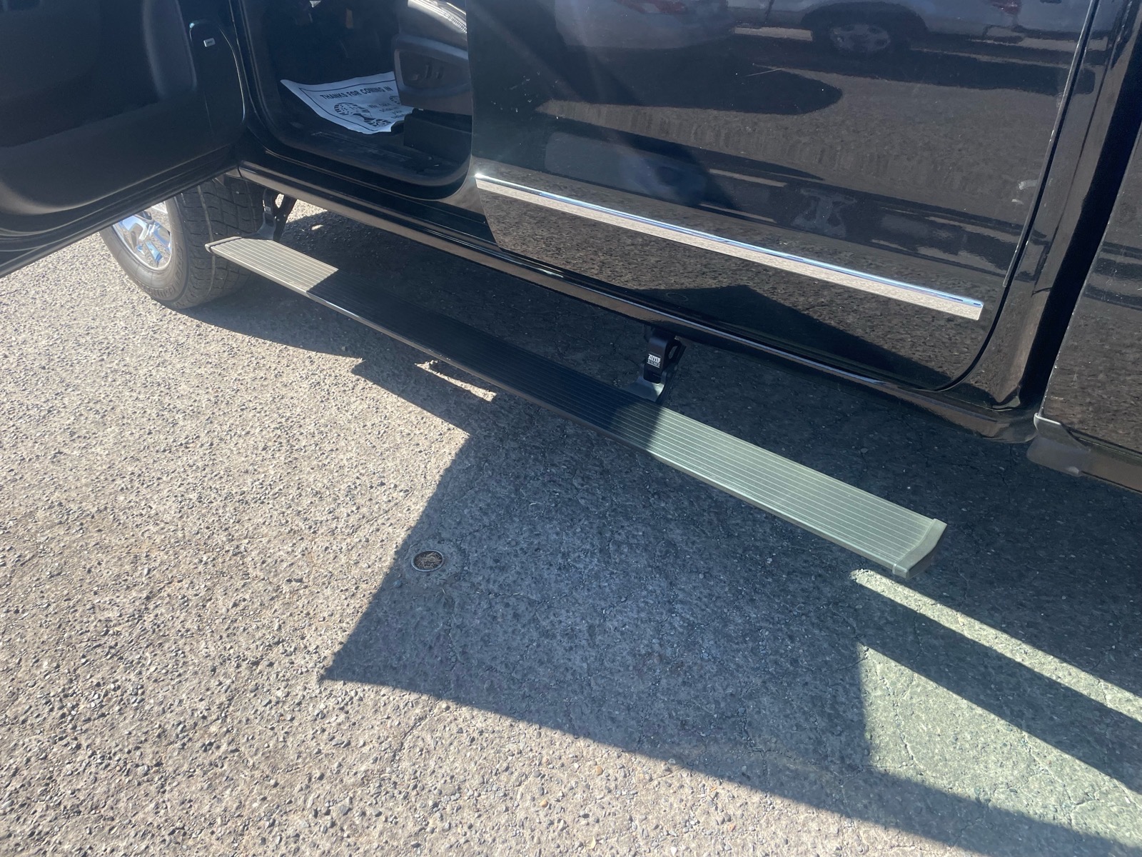 View vehicle photo 5