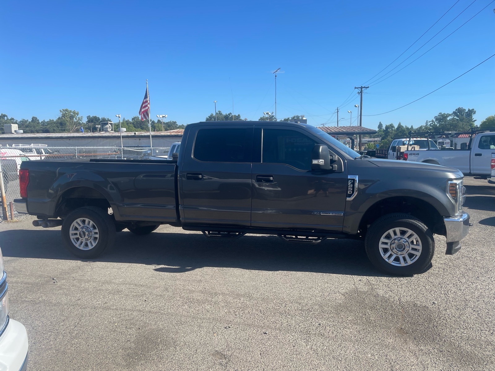 View vehicle photo 6