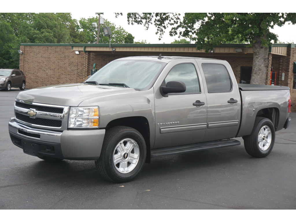 2009 Chevrolet Silverado 1500 LT - main photo