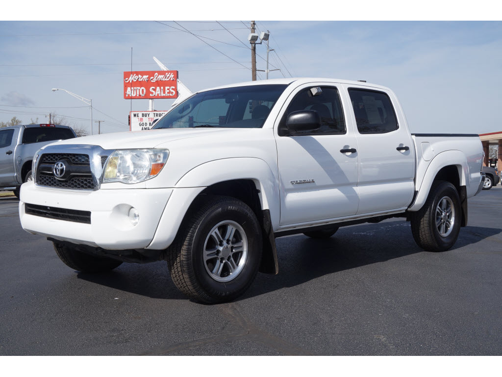 2011 Toyota Tacoma PreRunner V6 - main photo