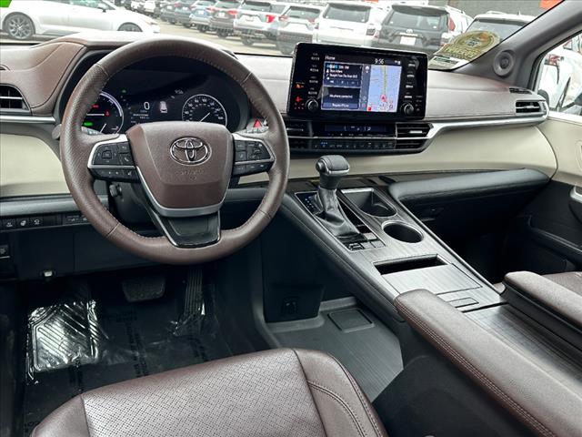 2021 Toyota Sienna Platinum 7-Passenger