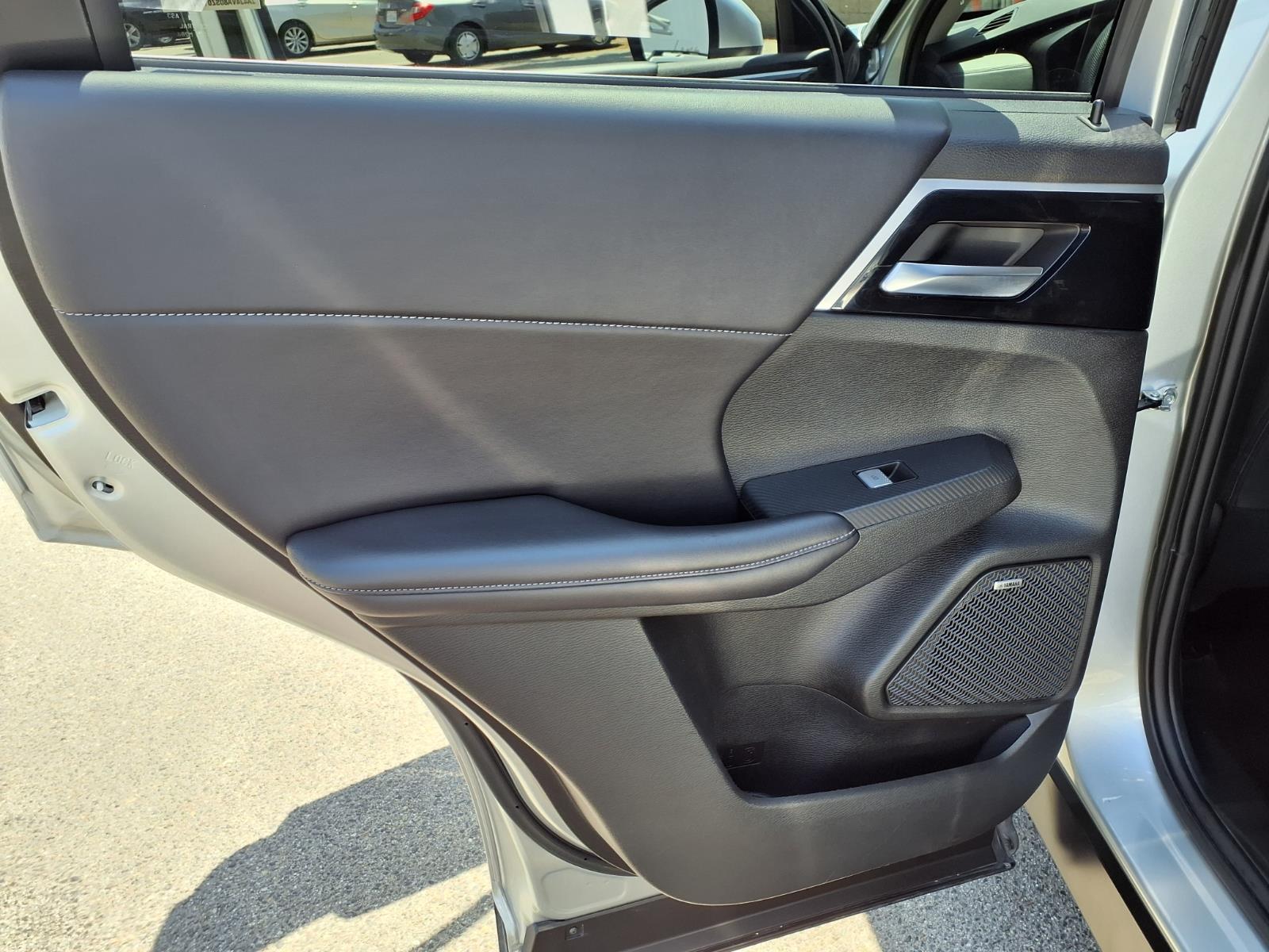 Used 2025 Mitsubishi Outlander SE in Orange CA | JA4J4VA88SZ012447