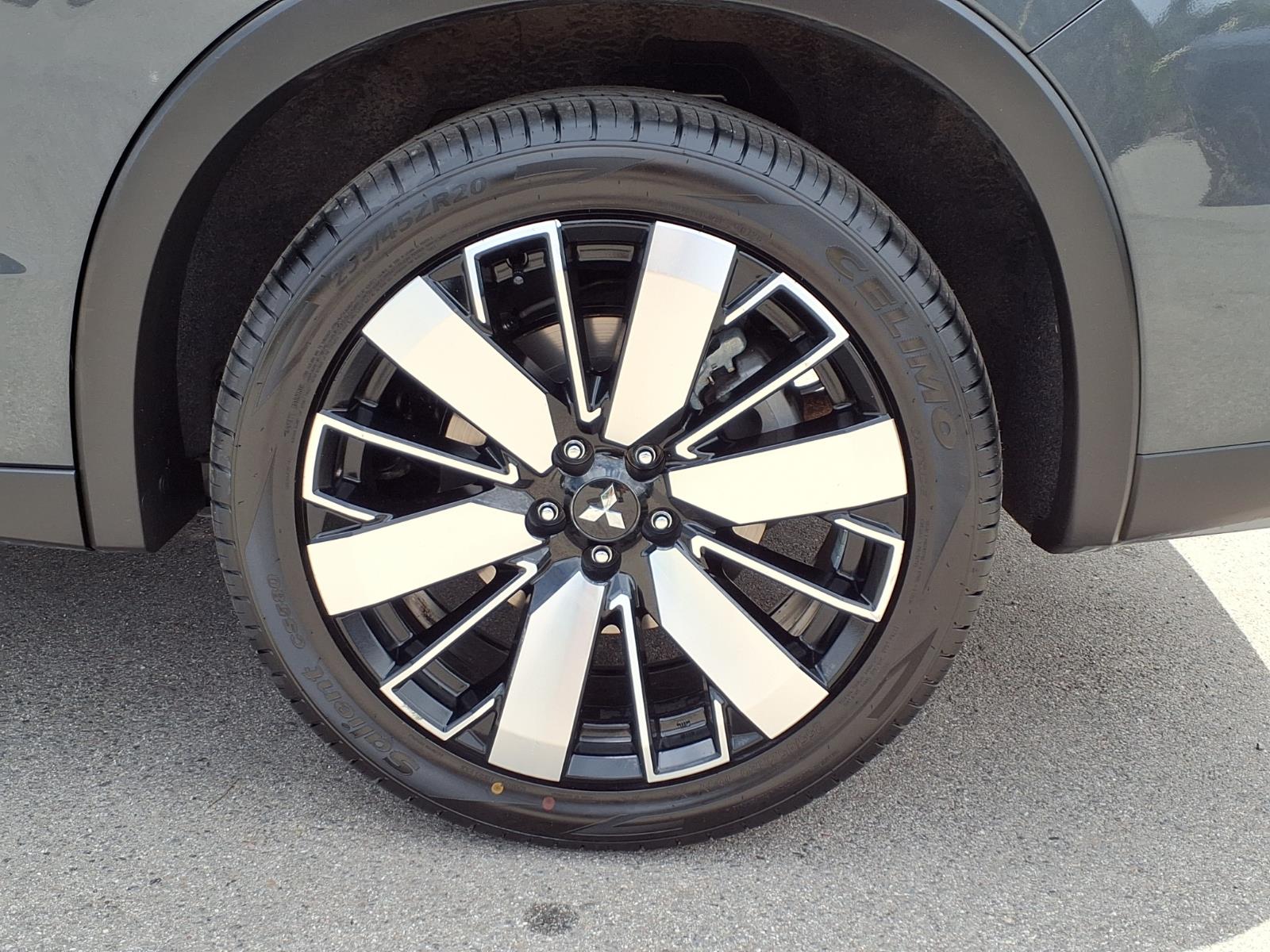 Used 2025 Mitsubishi Outlander SUV