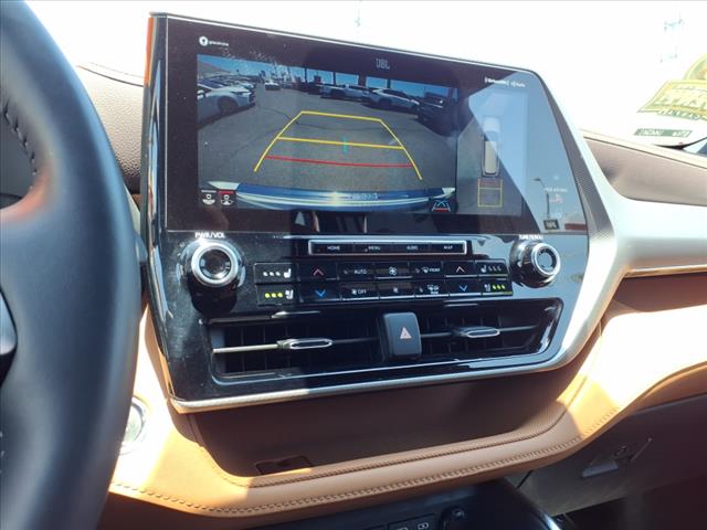 2022 Toyota Highlander Platinum