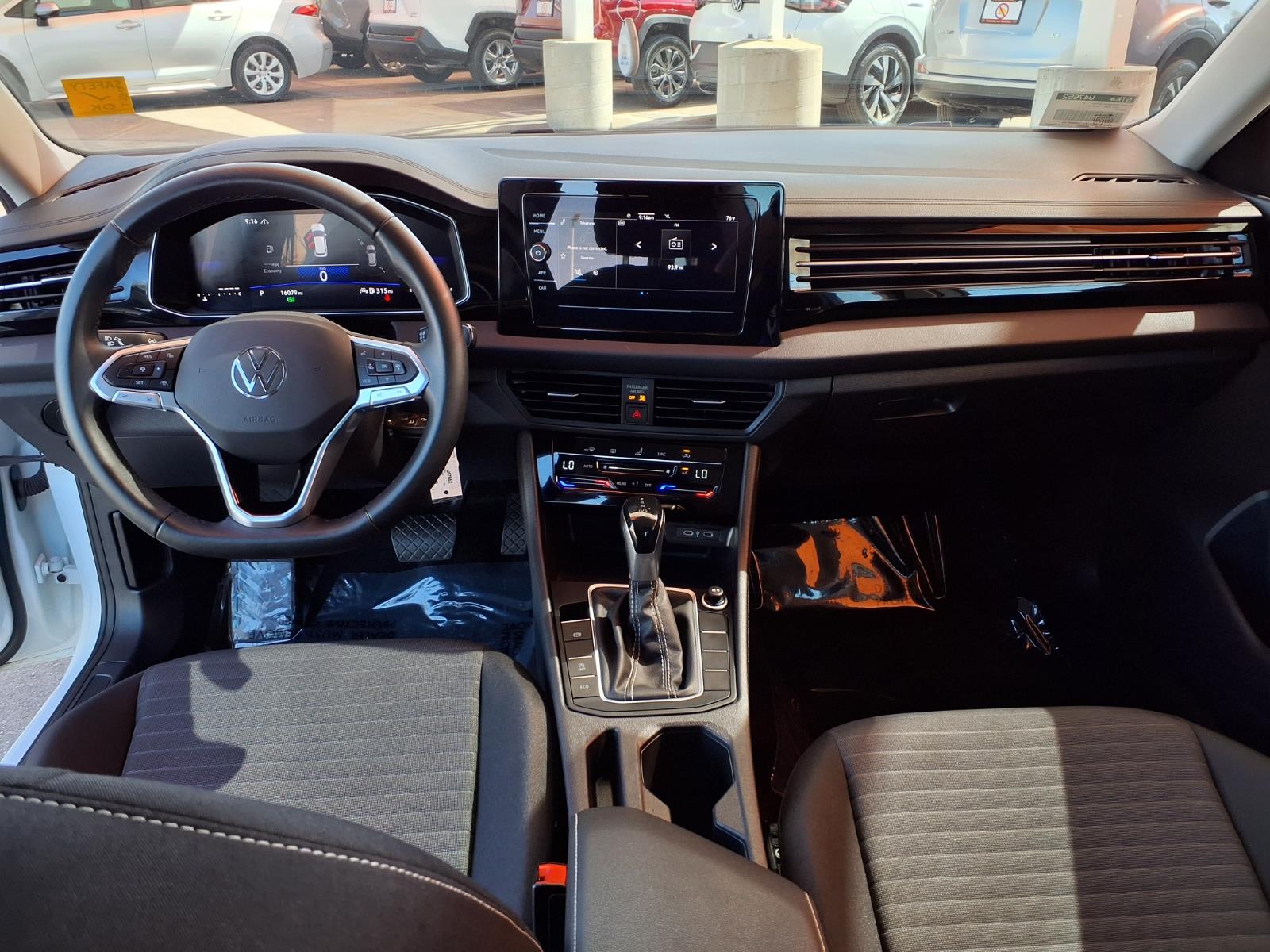 Used 2025 Volkswagen Jetta Sedan