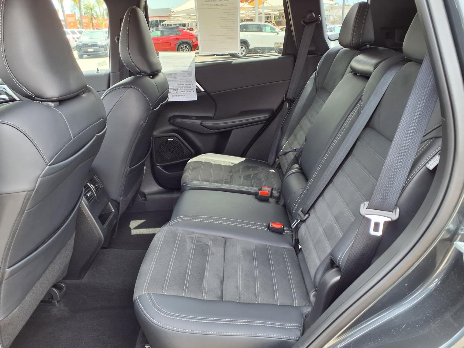 Used 2025 Mitsubishi Outlander SUV