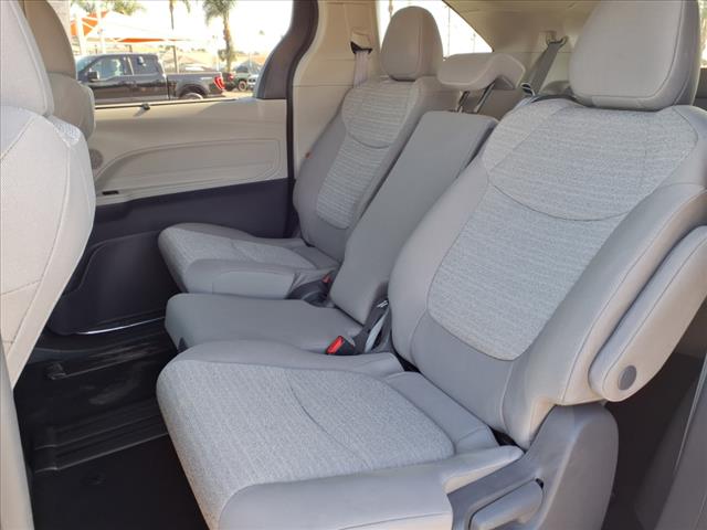 2021 Toyota Sienna LE 8-Passenger
