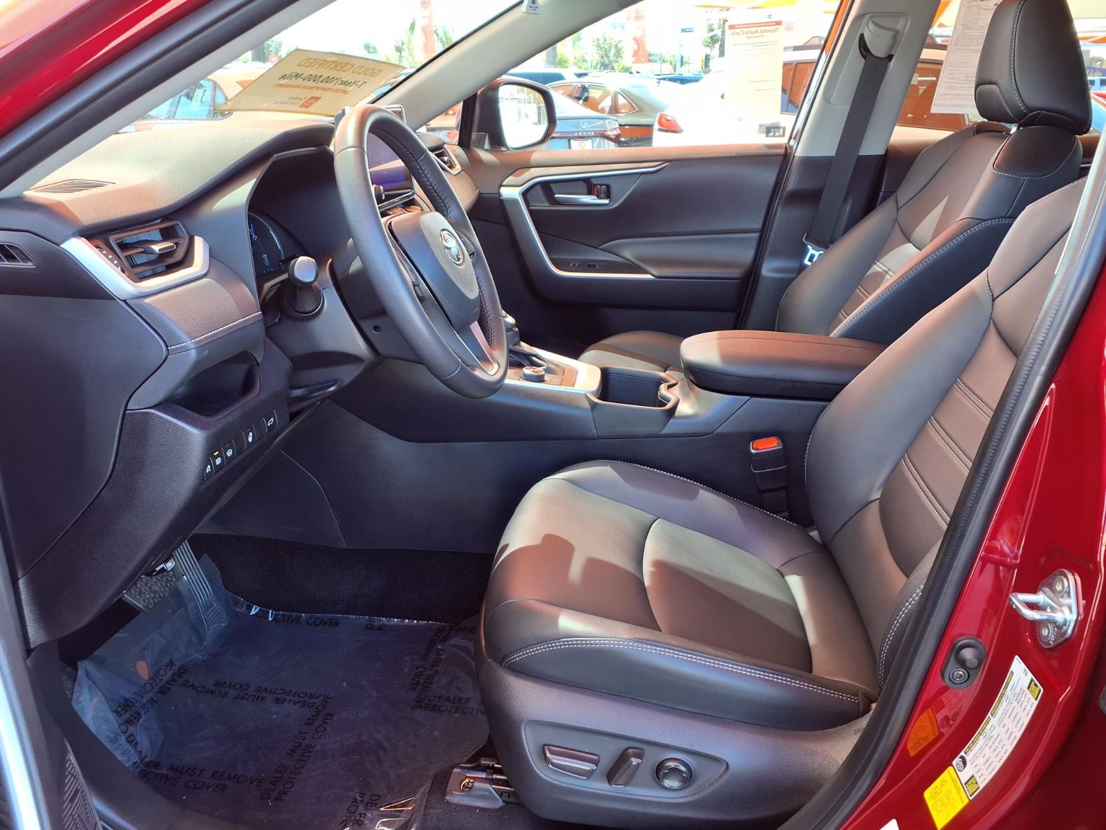 Used 2025 Toyota RAV4 SUV