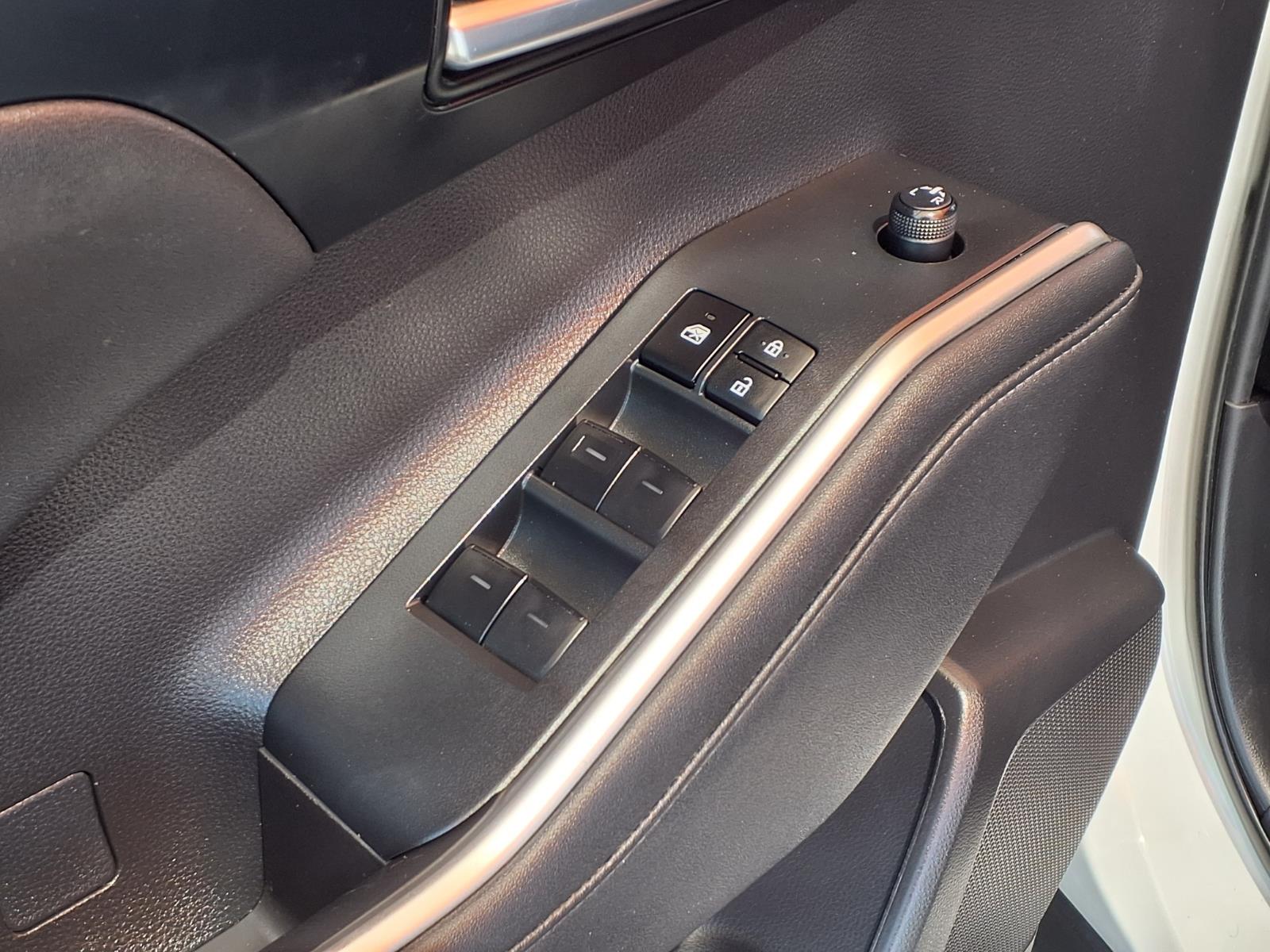 Used 2023 Toyota Highlander SUV