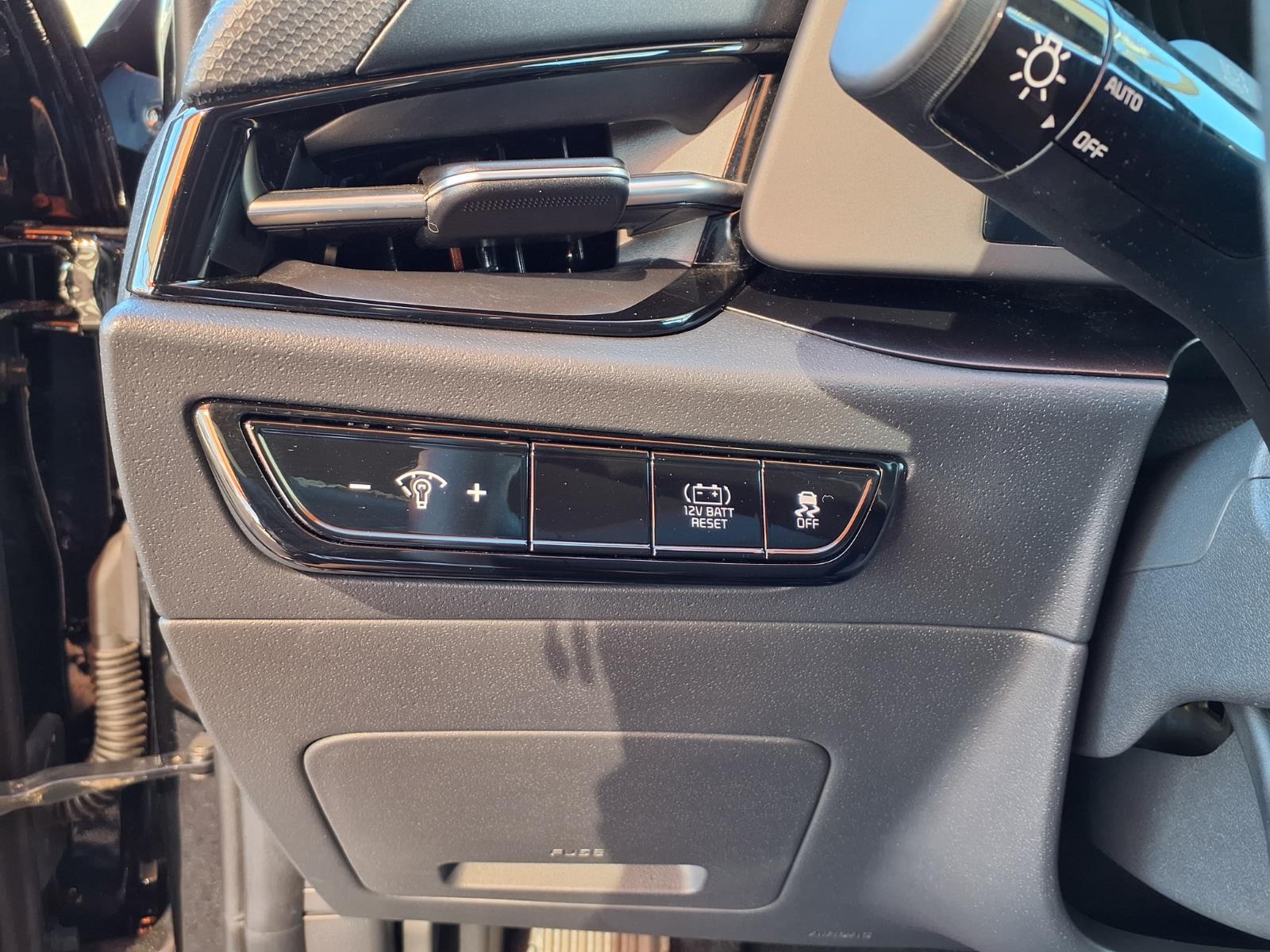 Used 2025 Kia Niro SUV