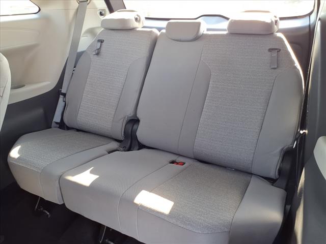 2021 Toyota Sienna LE 8-Passenger