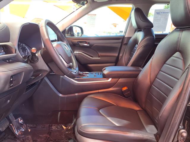 2022 Toyota Highlander XLE