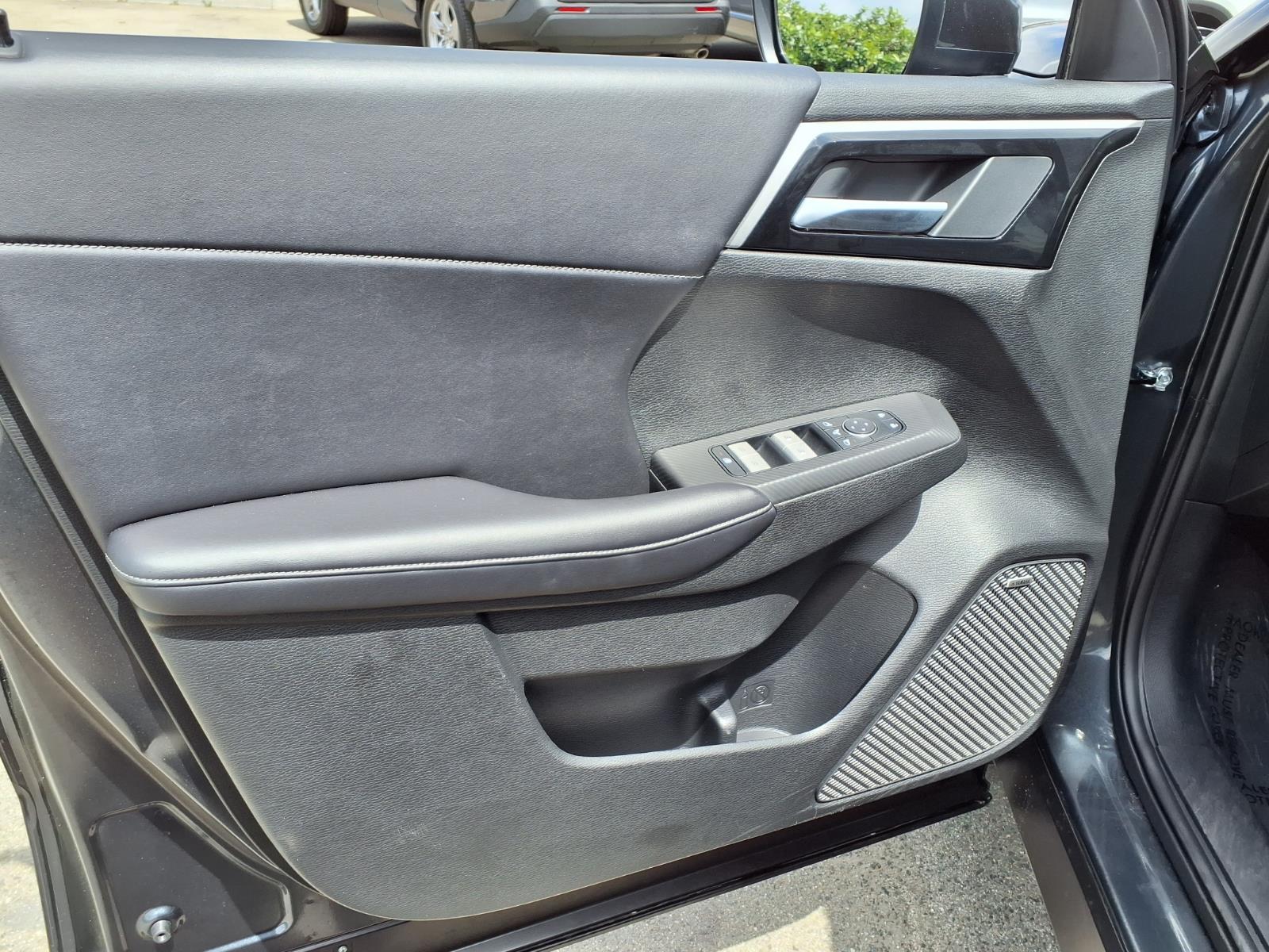 Used 2025 Mitsubishi Outlander SUV