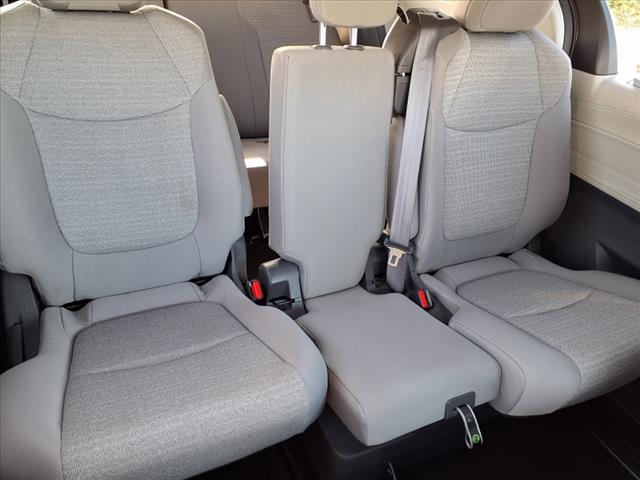 2021 Toyota Sienna LE 8-Passenger