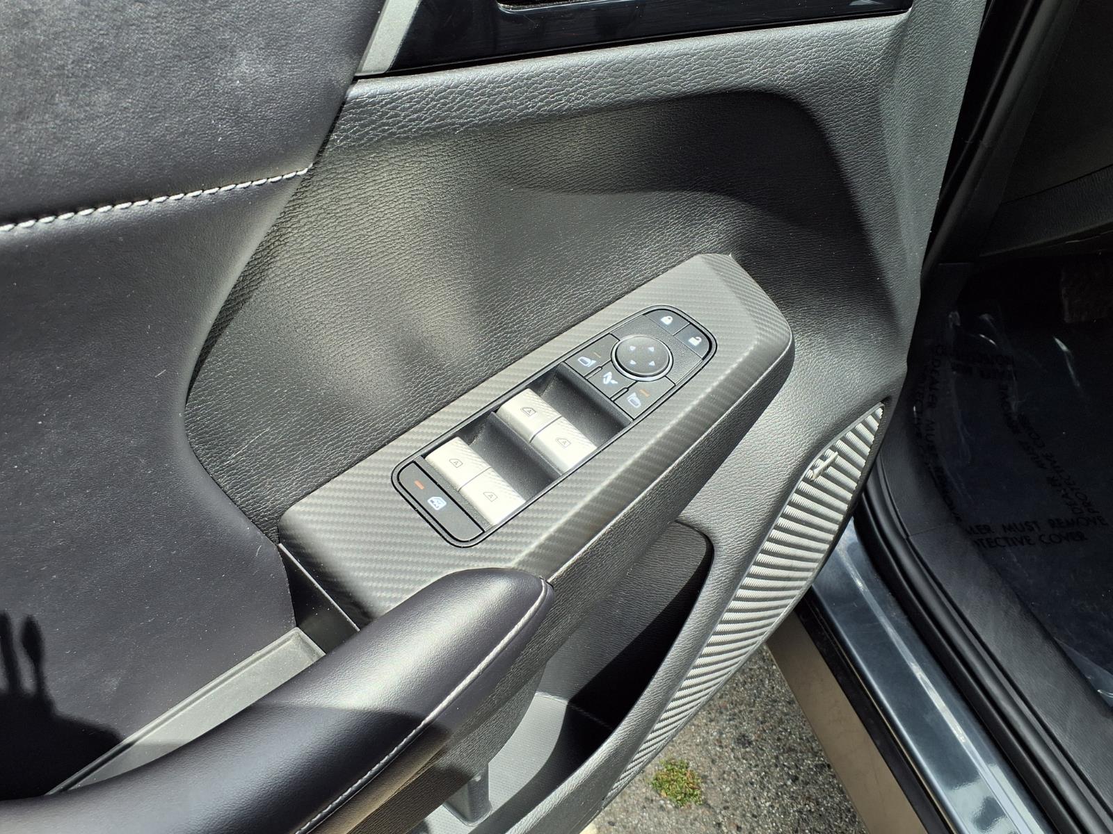 Used 2025 Mitsubishi Outlander SUV