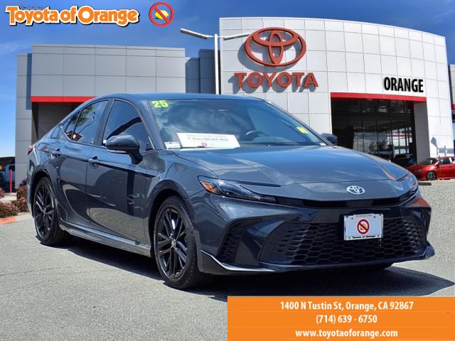 2025 Toyota Camry SE