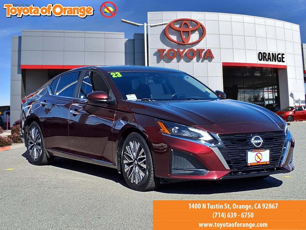 2023 Nissan Altima SV's photo