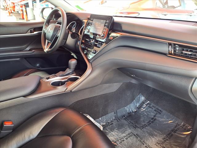 2021 Toyota Camry Hybrid LE