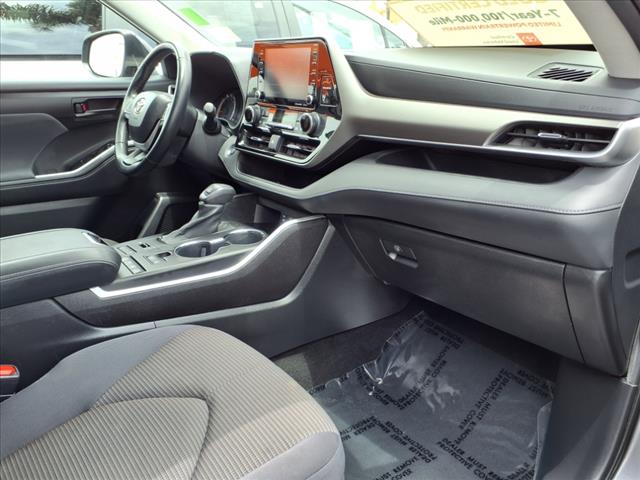 2022 Toyota Highlander LE