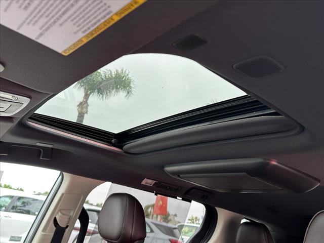 2021 Toyota Sienna Platinum 7-Passenger