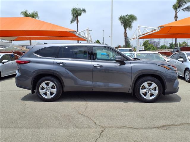 2022 Toyota Highlander LE