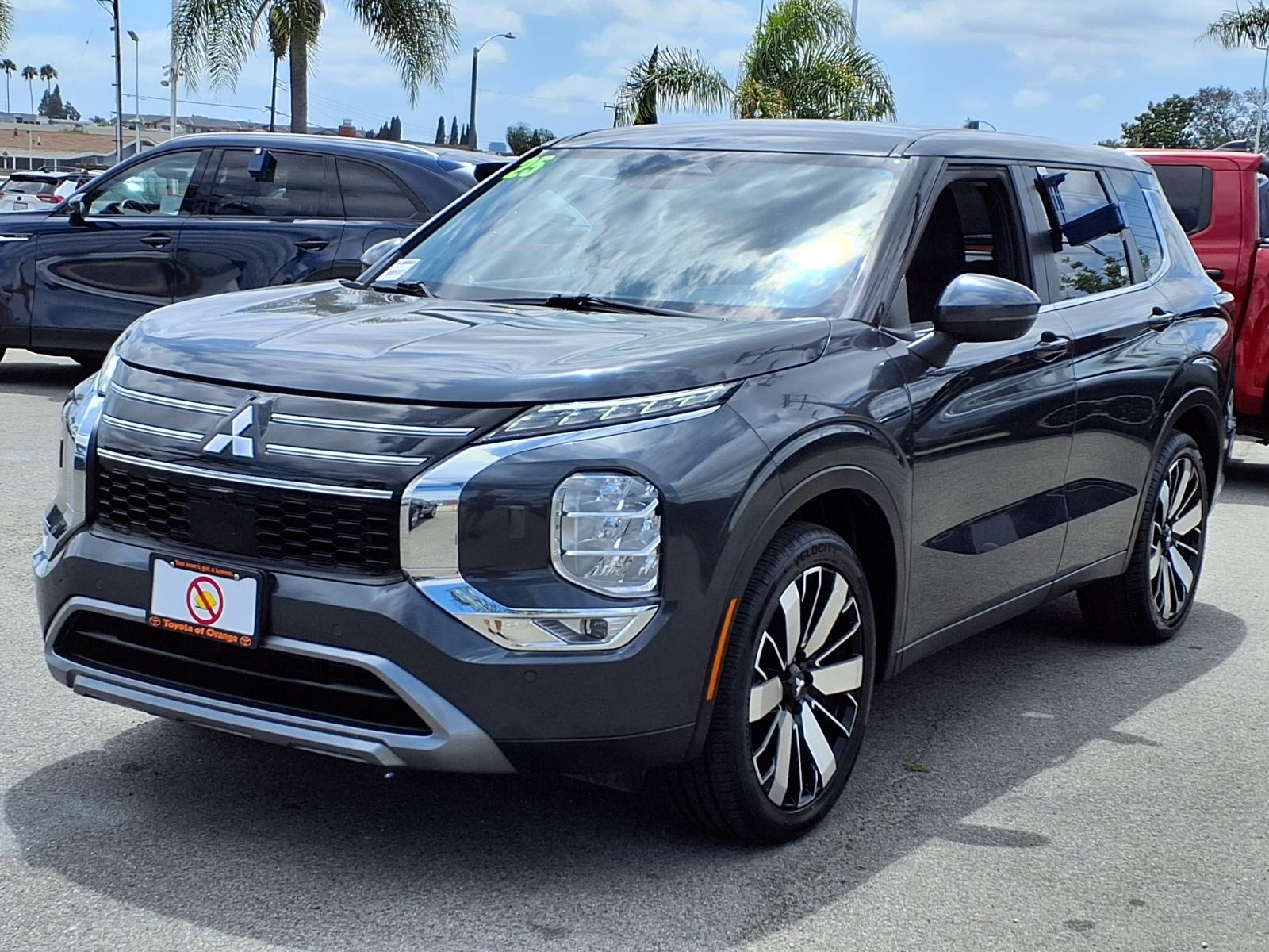 Used 2025 Mitsubishi Outlander SUV