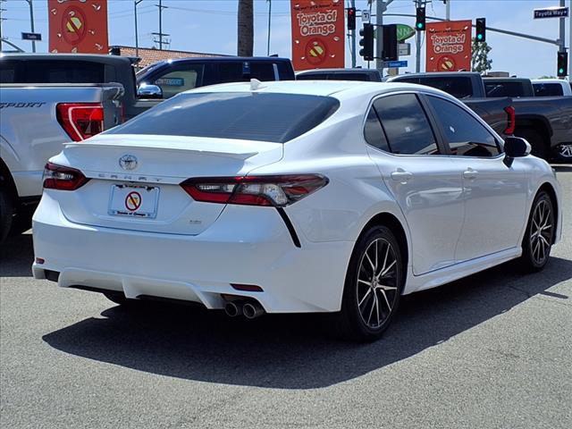 2024 Toyota Camry SE