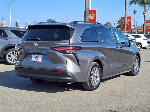 2021 Toyota Sienna LE 8-Passenger