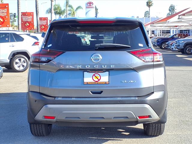 2021 Nissan Rogue SL