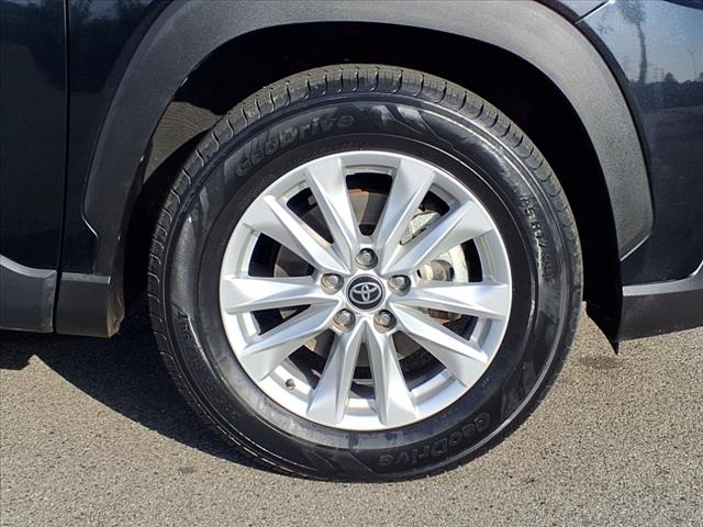 2024 Toyota Corolla Cross LE