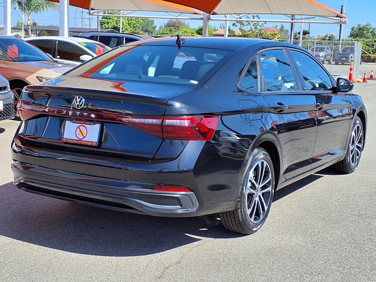 Used 2025 Volkswagen Jetta Sedan