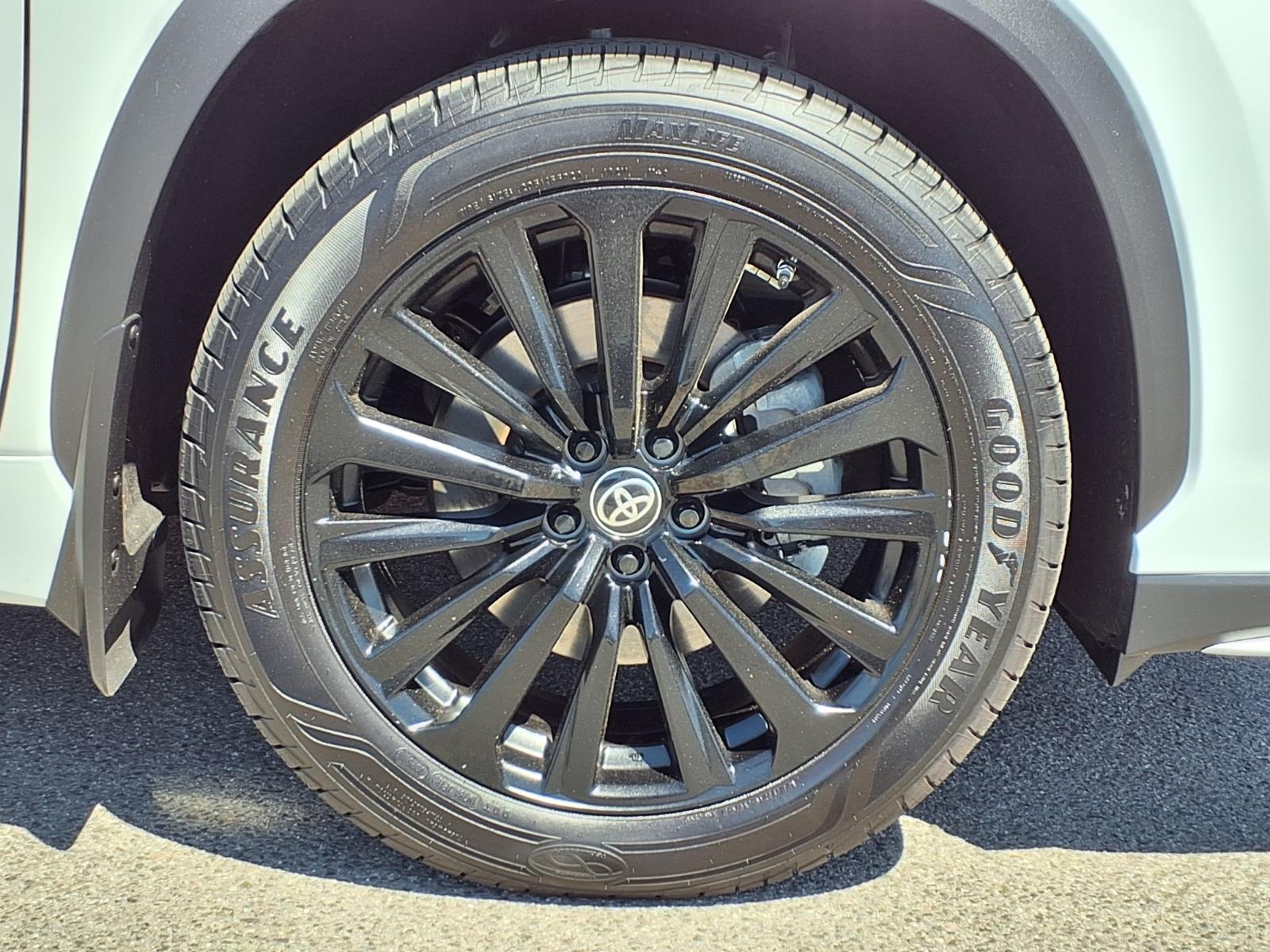 Used 2023 Toyota Highlander SUV