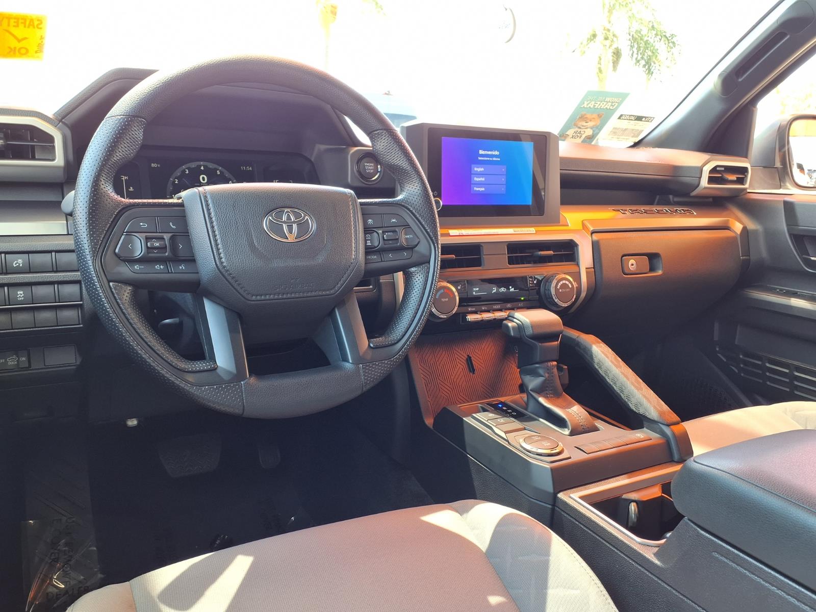2025 Toyota Tacoma SR5 - Photo 9