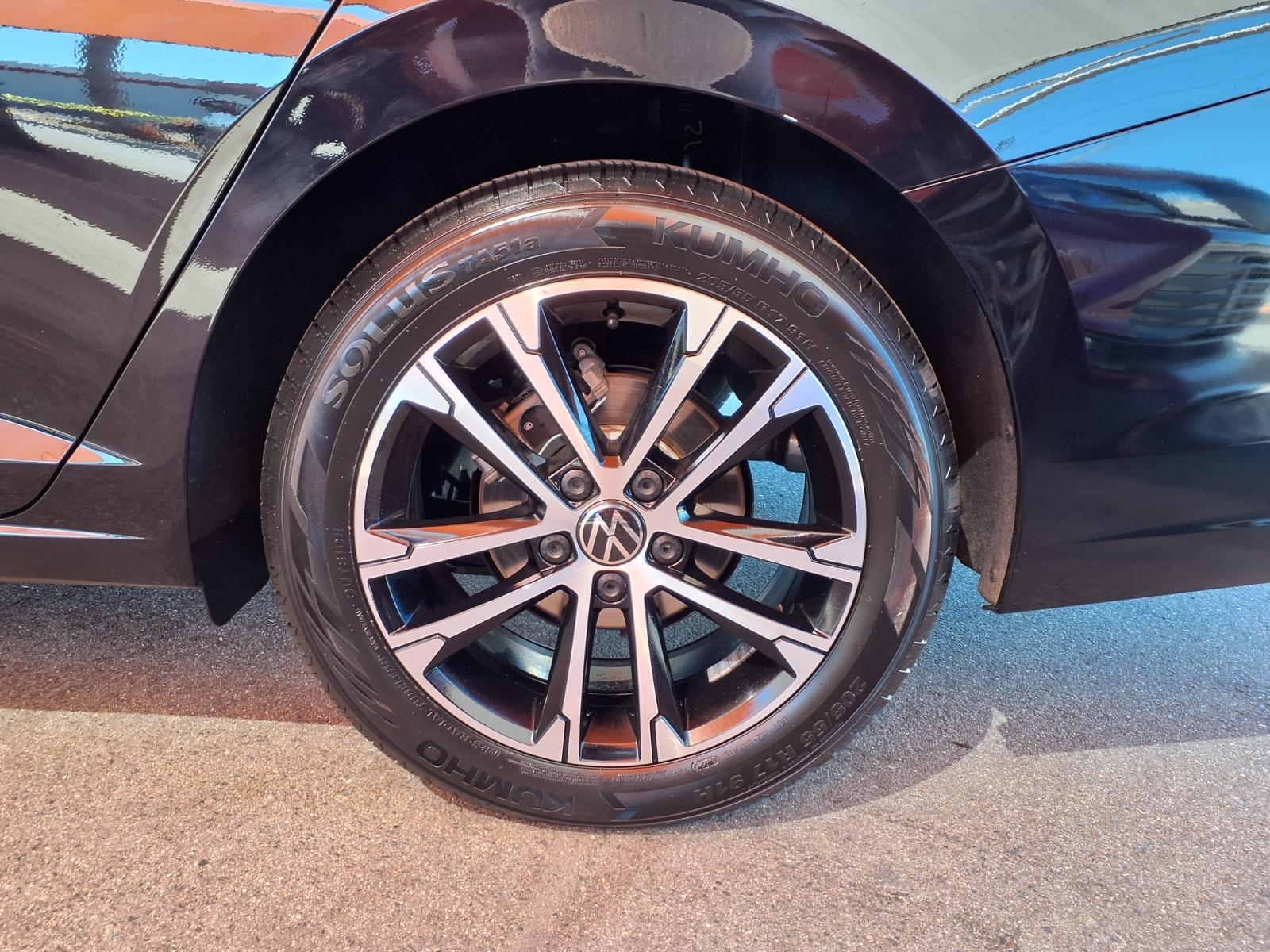 Used 2025 Volkswagen Jetta Sedan