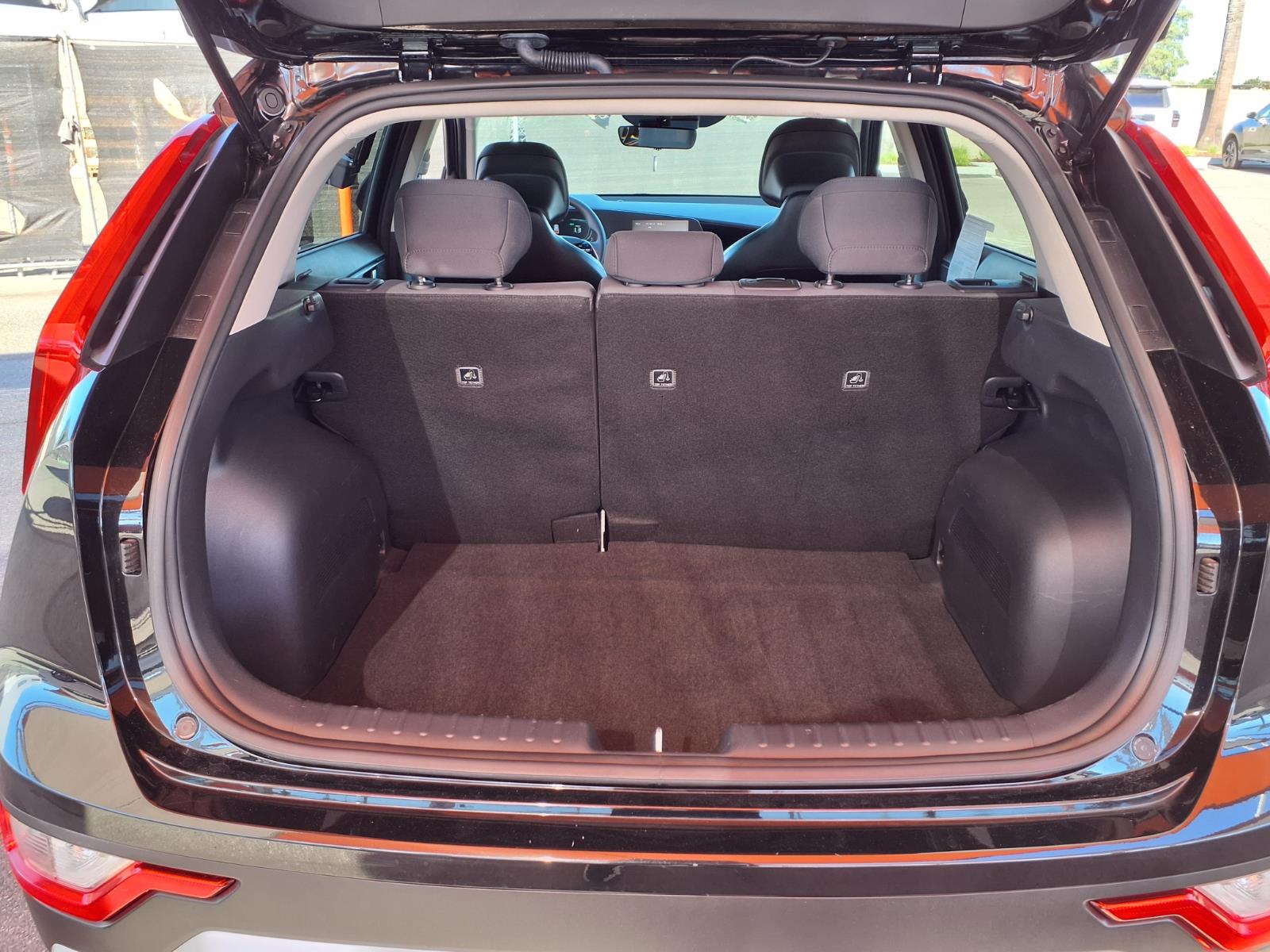 Used 2025 Kia Niro SUV