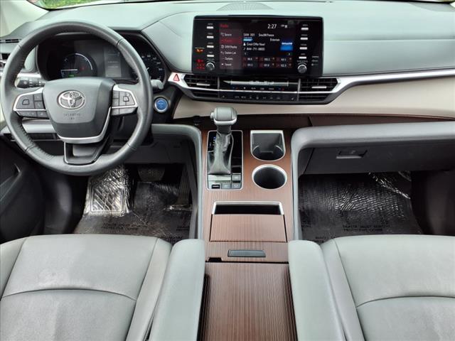 2023 Toyota Sienna XLE