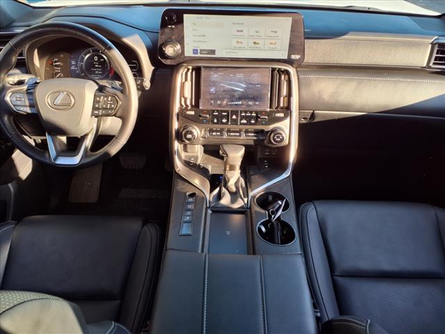 2023 Lexus LX 600 600 Premium