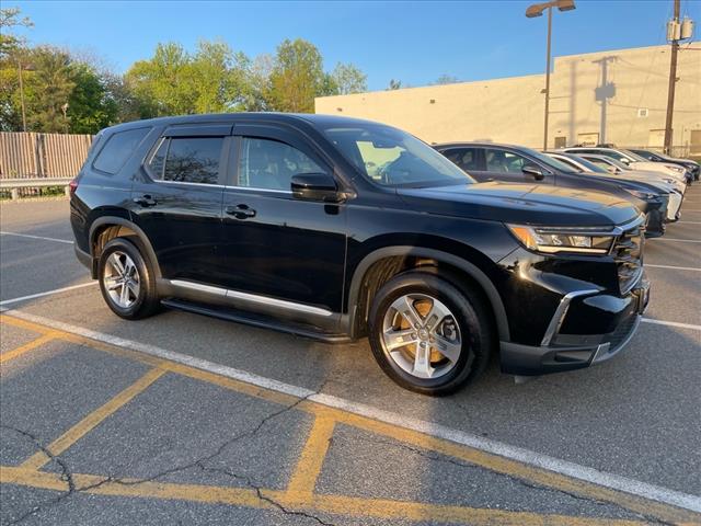 2023 Honda Pilot EX-L 8 Passenger