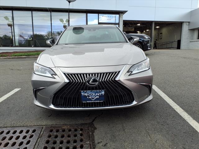 2021 Lexus ES 350 Base