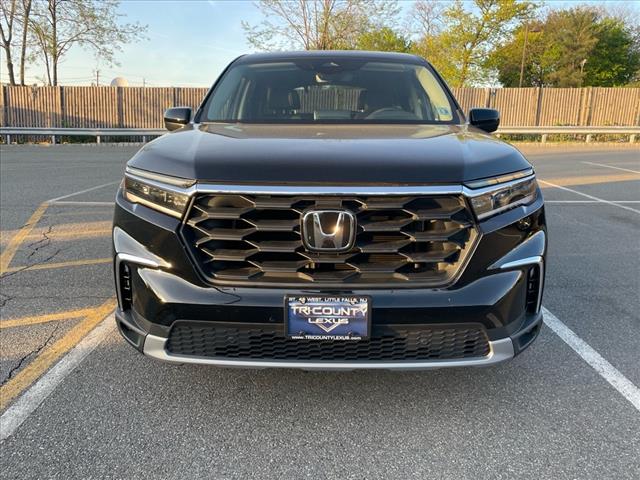 2023 Honda Pilot EX-L 8 Passenger