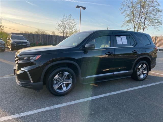 2023 Honda Pilot EX-L 8 Passenger