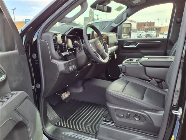 2025 Chevrolet Silverado 3500HD LTZ