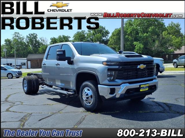 2025 Chevrolet Silverado 3500HD CC Work Truck