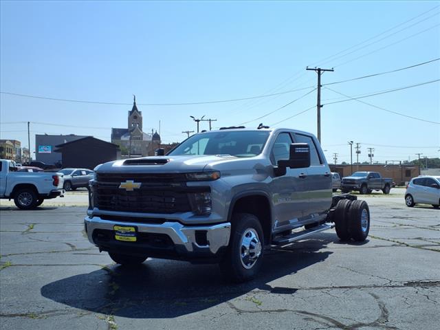 2025 Chevrolet Silverado 3500HD CC Work Truck