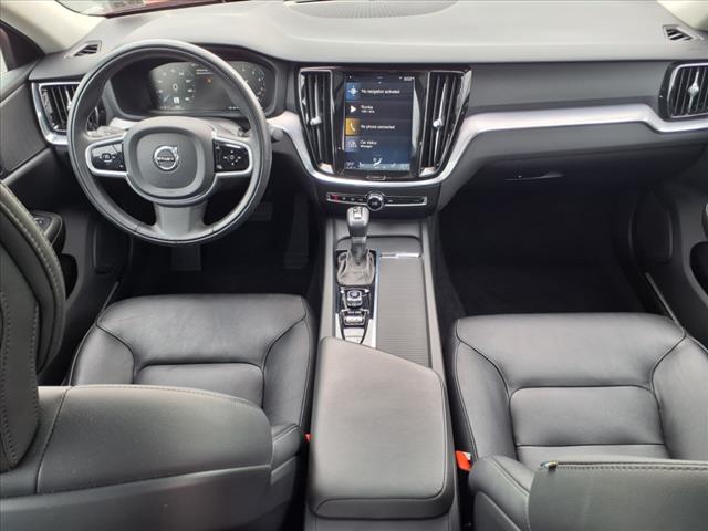 2020 Volvo S60 T6 Momentum