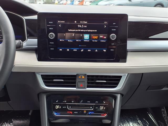 2025 Volkswagen Taos 1.5T SE