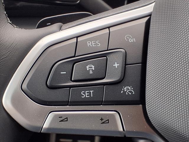 2025 Volkswagen Atlas Cross Sport 2.0T SEL R-Line Black