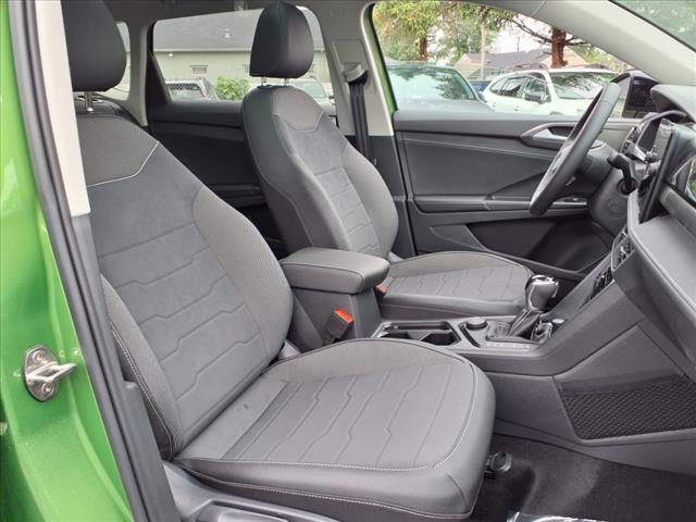 2025 Volkswagen Taos 1.5T SE Black